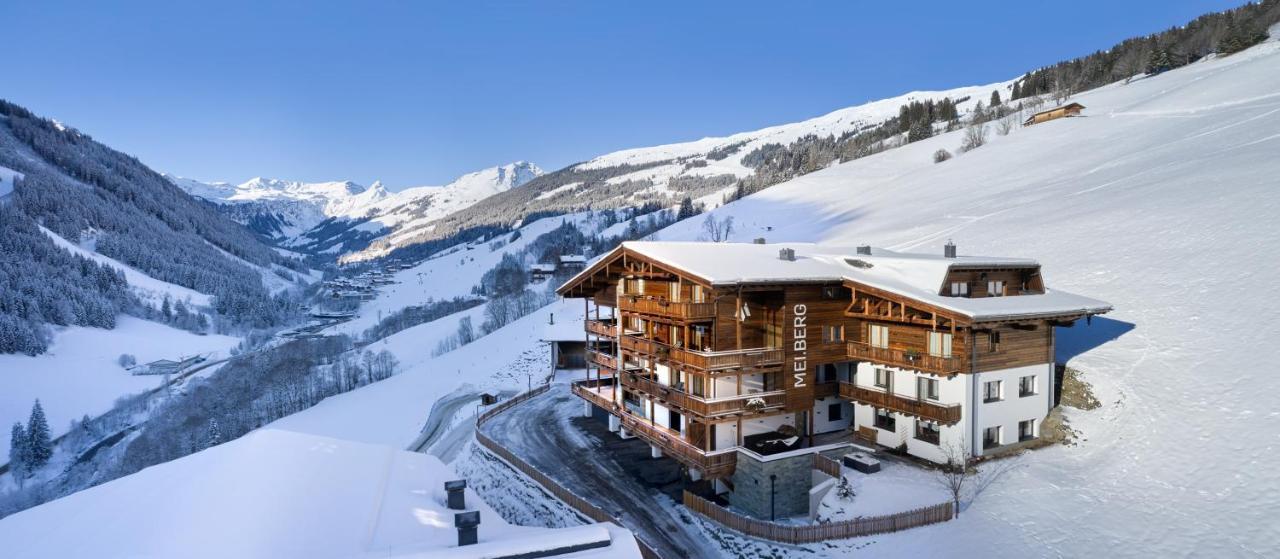 Mei.Berg Premium View Appartements Saalbach-Hinterglemm Exterior photo